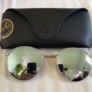 Women Ray-Ban sunglasses